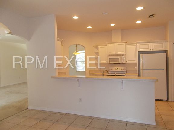 3rd image of 2507 Sadnet Ln