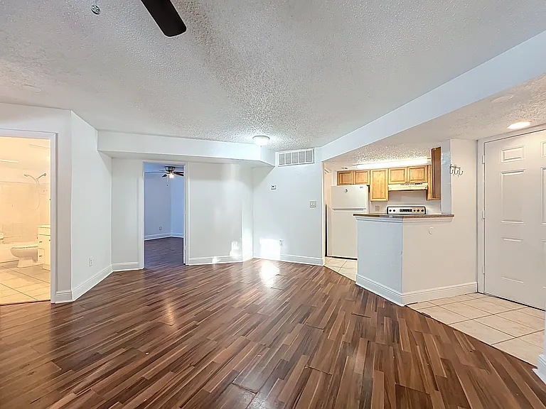 1932 Lake Atriums Cir #83 — Photo 15