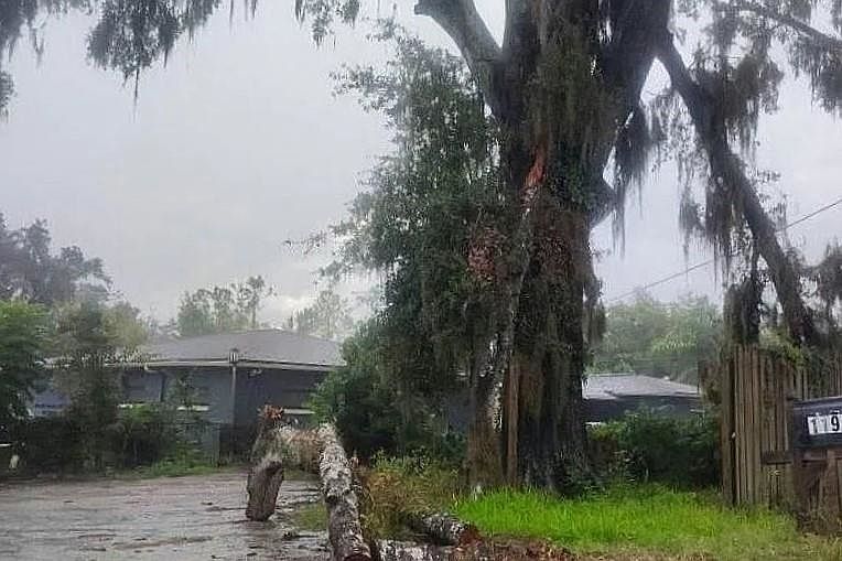 1st image of 11911 Circle B Rd