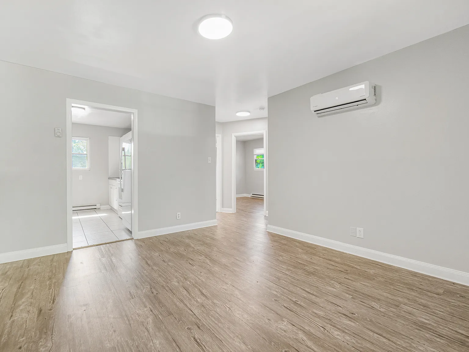 2 bed, 680 sqft, $749 — Photo 4
