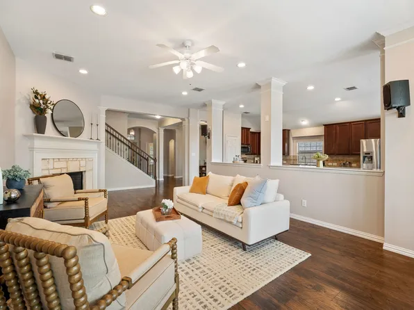 419 Florence Dr, Fate, TX 75087
