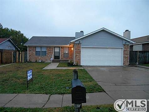 2nd image of 143 Woodhill Dr