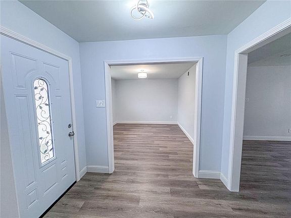 4th image of 2152 N Lexington Ave