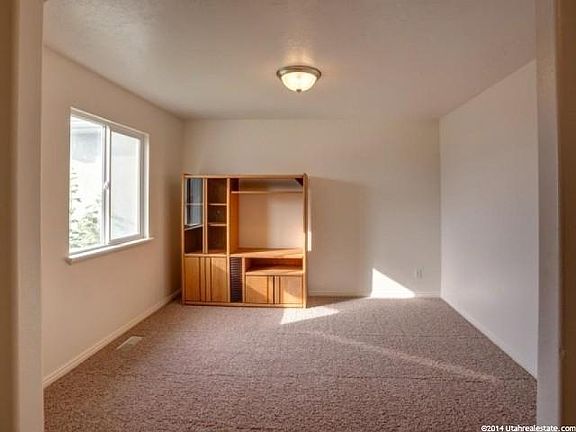 4th image of 3331 S Red Tailed Cres