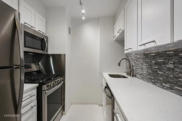 Sold by Corcoran | media 2
