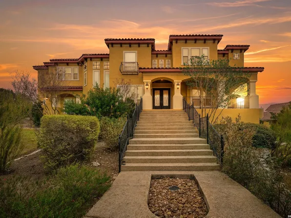 322 Santa Domingo, Helotes, TX 78023