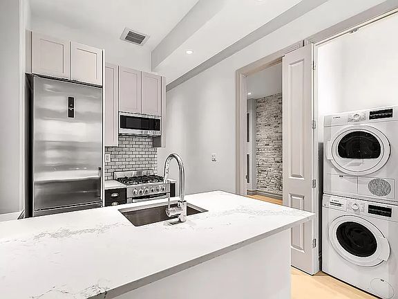3rd image of 522 E 5th St #Ab