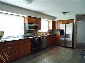 3rd image of 17493 Westbrook Dr