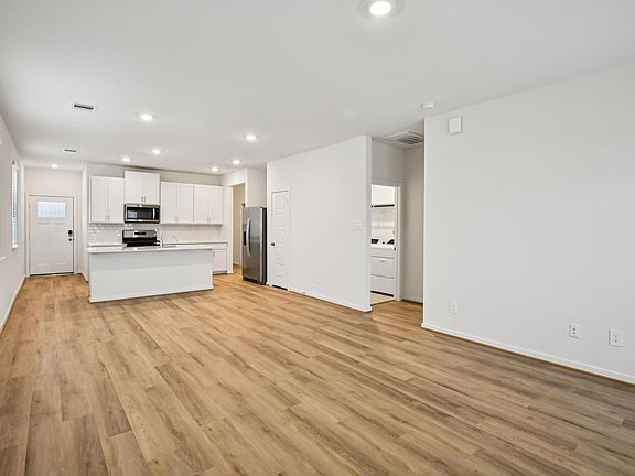 4th image of 5724 Adamite Way