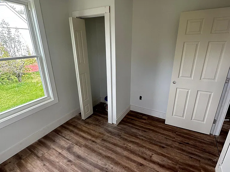 58 N Auten Ave — Photo 2