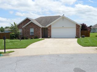 815 SW Ouachita Dr, Bentonville, AR 72712