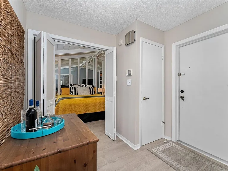 5053 Maui Cir #14 — Photo 10