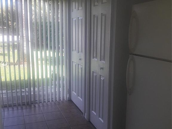 4th image of 1301 SE 28th Ln #10542