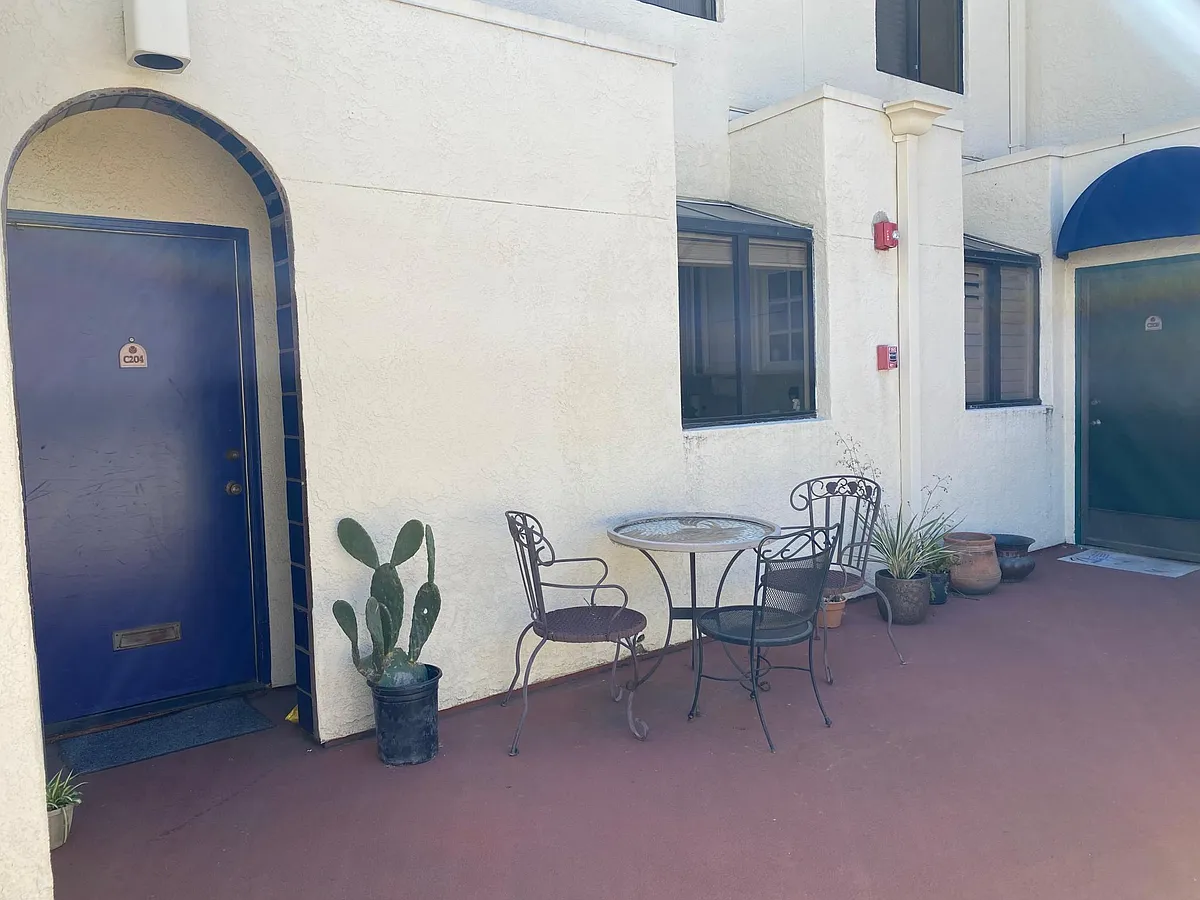 Building Photo - 2409 Park Blvd #C204