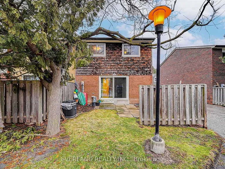 25 Brimwood Blvd #96 — Photo 9