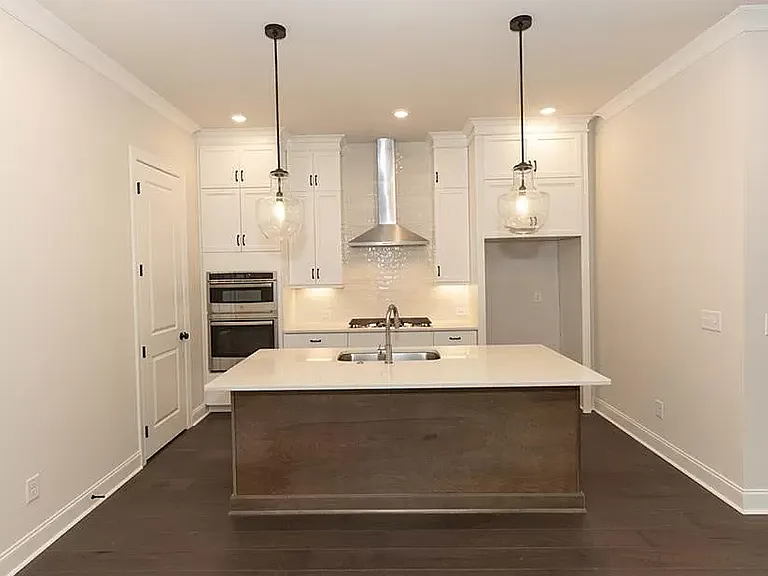 1056 Burton Bend Trl — Photo 3