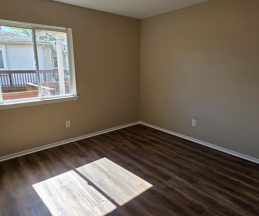 9343 Parkview Cir, photo 21