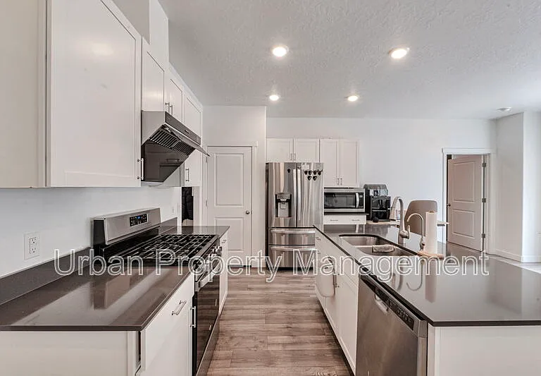 3761 W 620 N — Photo 6