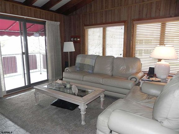 4th image of 5022 West Ave #2