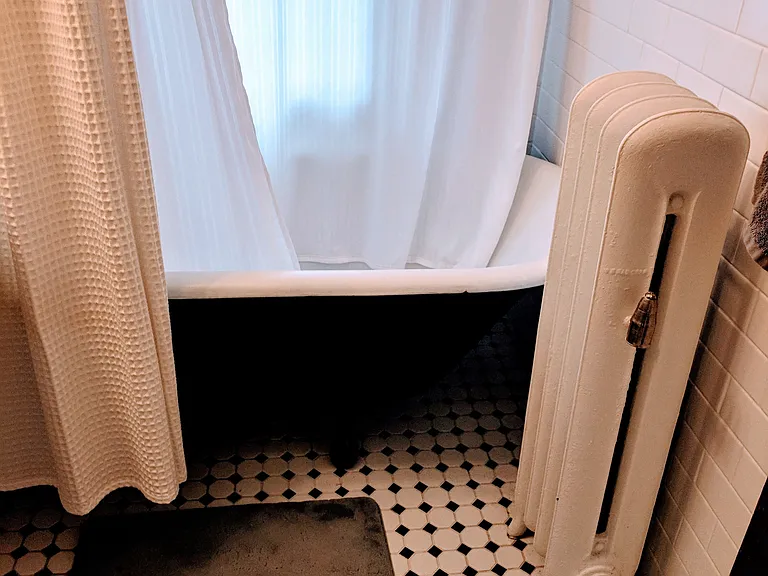 Ashland & Laurel Apartments — Photo 27