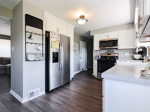 5th image of 3056 Fairway Dr