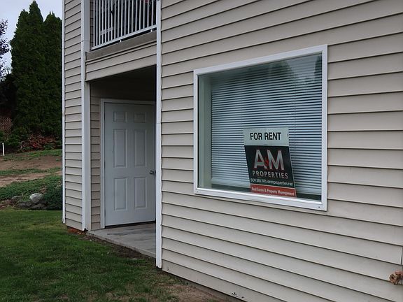 2nd image of 599 Eastmont Ave #A