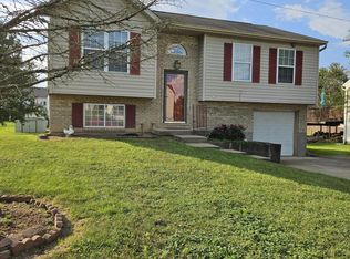 4 Woodbury Ln, Alexandria, KY 41001