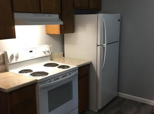 1407 Olive Ave APT 7, Redding, CA 96001