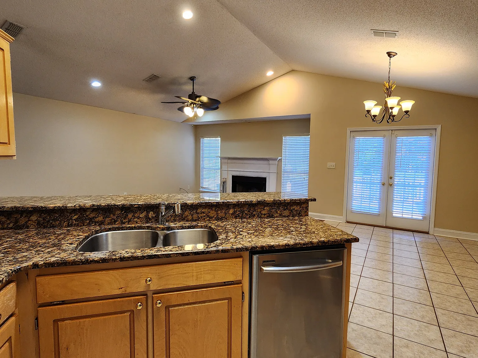 3631 Club Drive - 1 — Photo 4