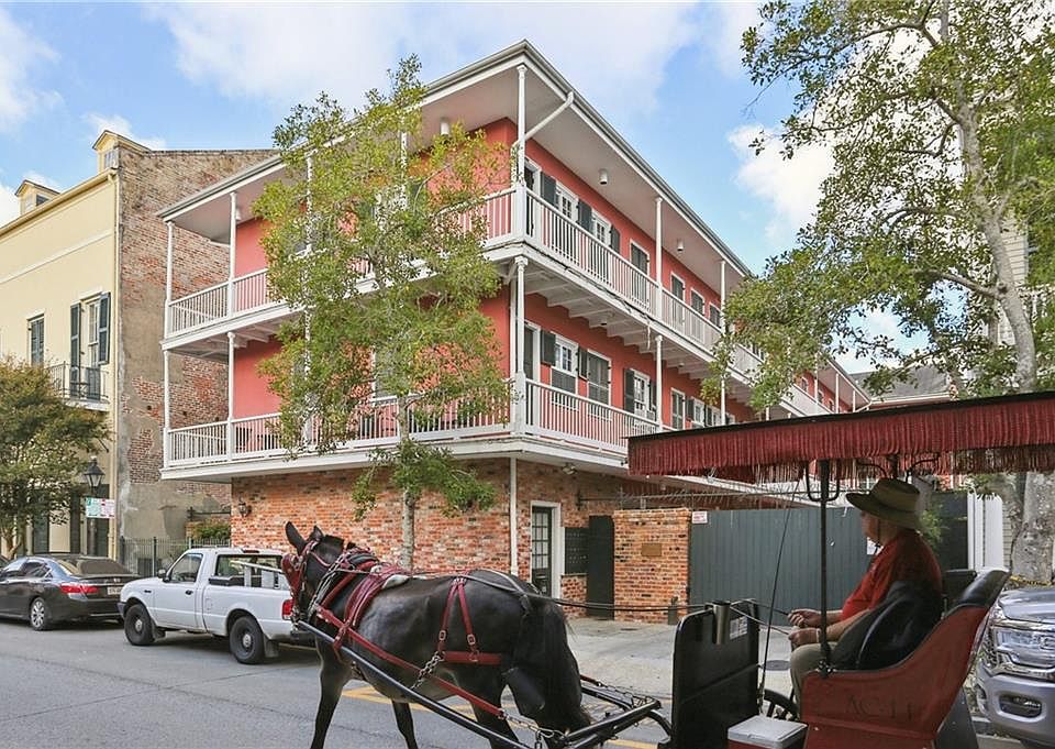 1st image of 1127 Dauphine St APT 101