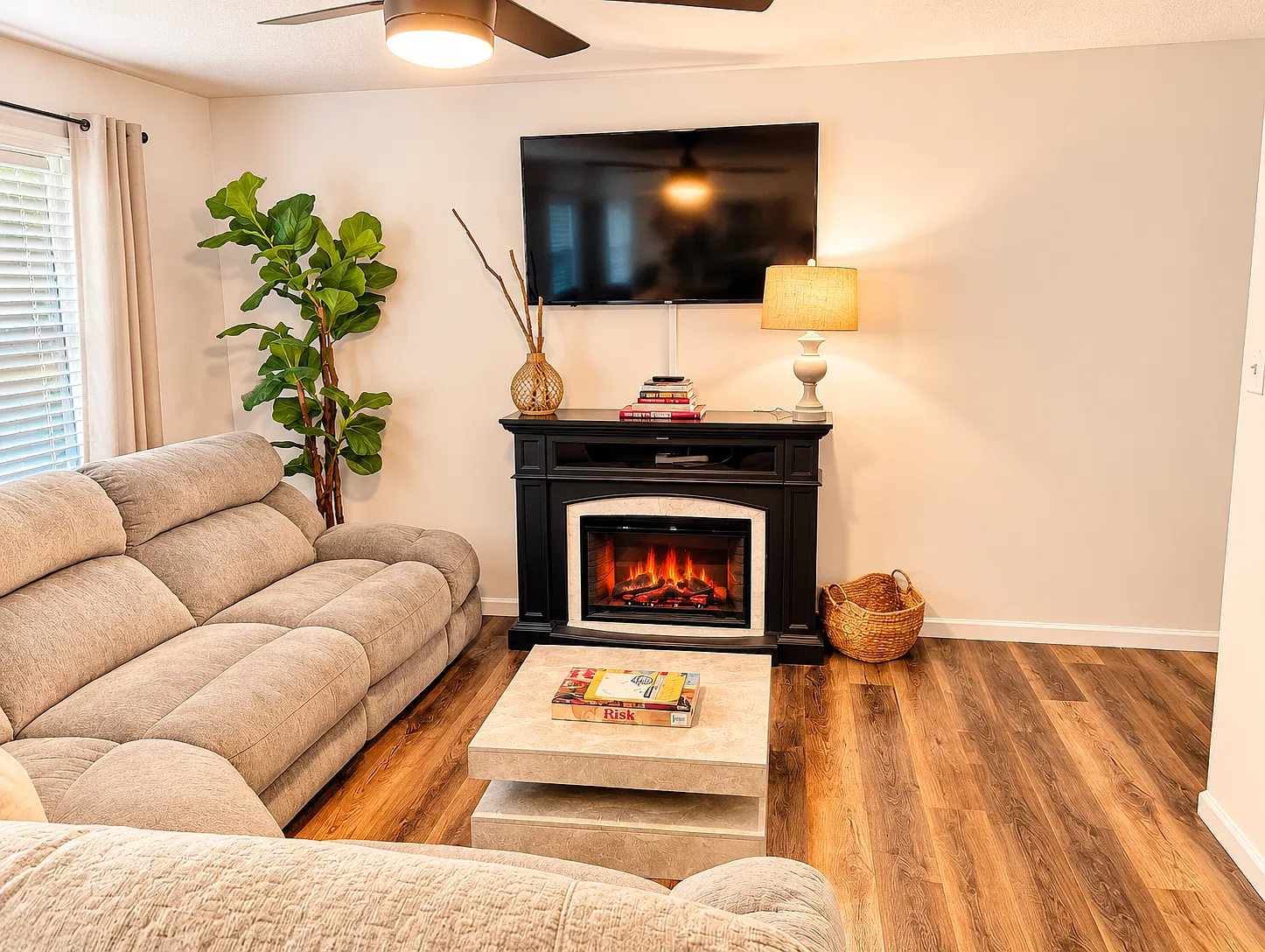 3 bed, 1300 sqft, $2,500 — Photo 2