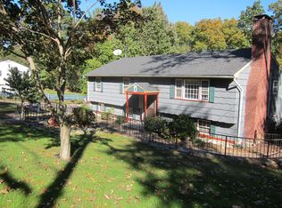 23 Quaker Ridge Rd, Shelton, CT 06484