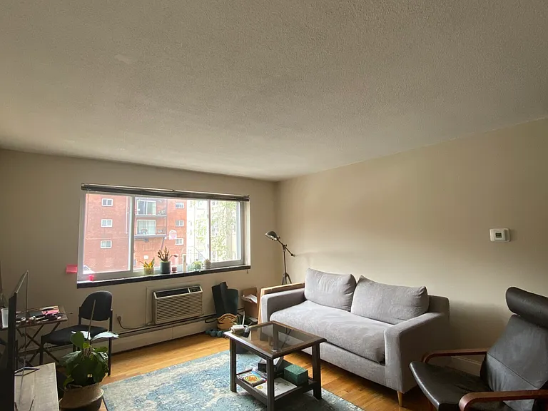 239 Kelton St — Photo 3