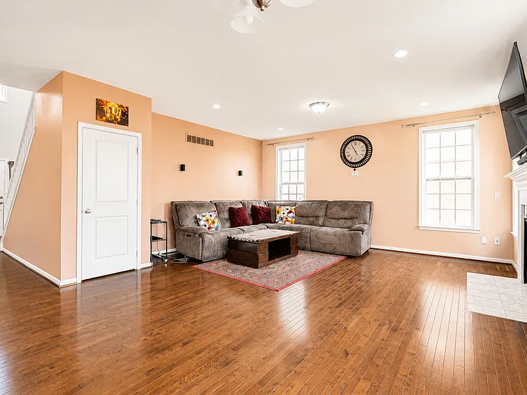 50873 Scarborough Rd — Photo 5