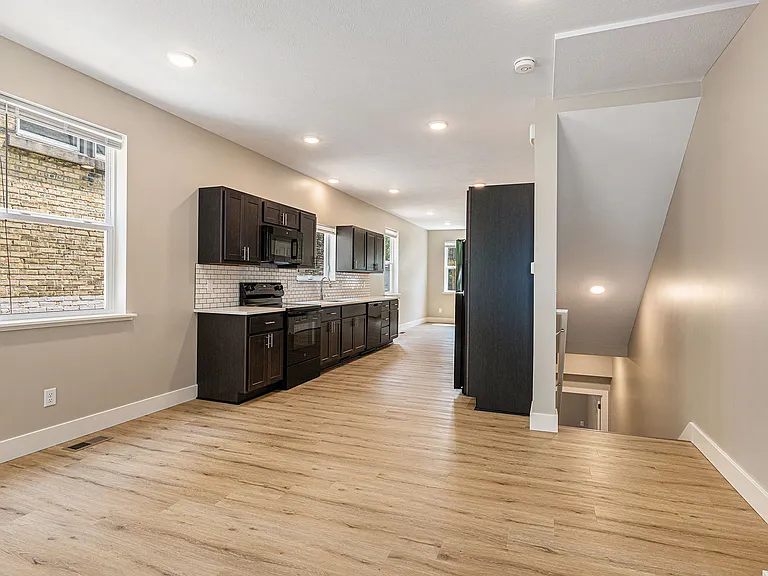 738 Martin Luther King Jr St SE #2 — Photo 8