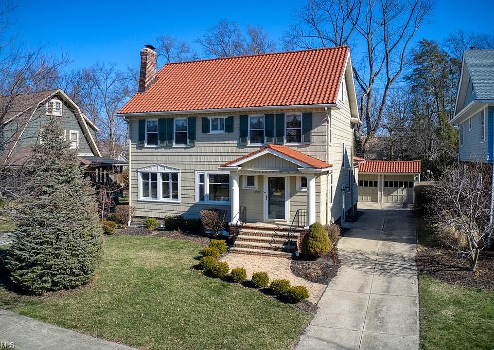 1st image of 1033 Parkside Dr