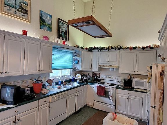 3rd image of 3518 Brook Ct