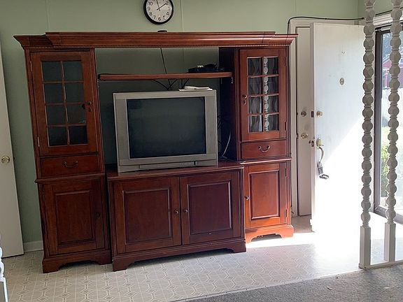 4th image of 3748 Rachel Ave
