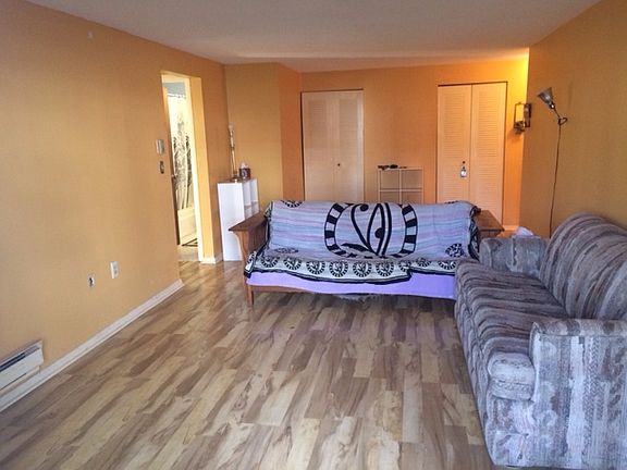 3rd image of 220 Bedford St APT 3B