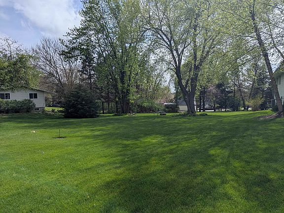 3rd image of 1262 Lake Summerset Rd