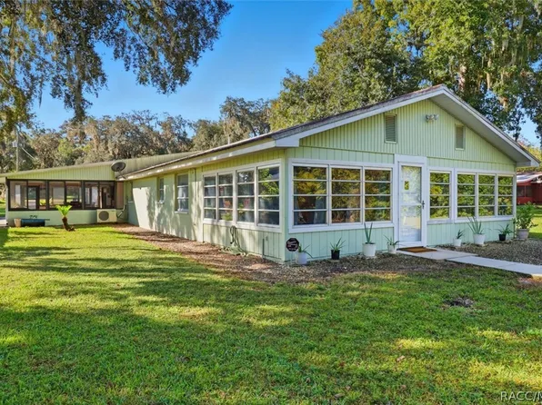 11641 E Salmon Dr, Floral City, FL 34436