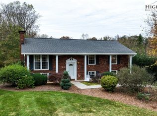137 Raven Cir, Wilkesboro, NC 28697