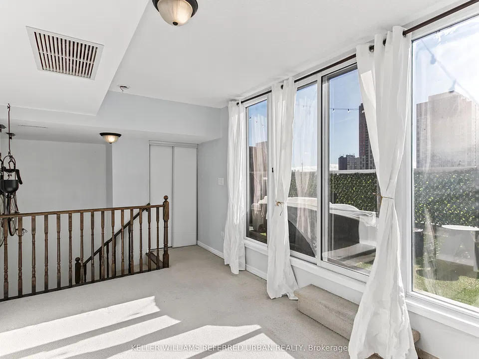 20 Foundry Ave #209