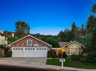 22222 Via Leonardo, Calabasas, CA 91302