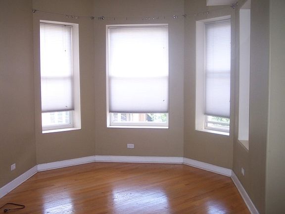 3rd image of 4746 S Forrestville Ave APT 2S
