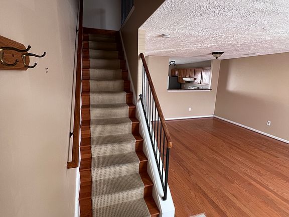 2nd image of 1412 Nestlewood Ct