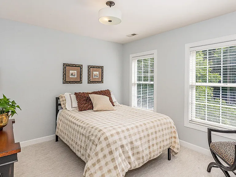8400 Hobhouse Cir — Photo 16