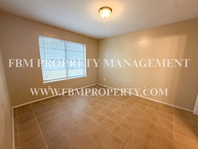 3593 Ennis Ave - 1 Bedroom, 1 Bathroom Fourpelx in Bardwell, TX! — Photo 8