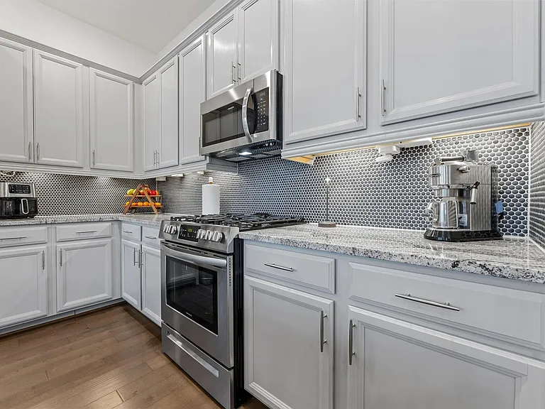 10930 Brambling Wood Dr — Photo 14