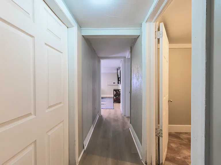 40 S Bartram Ave — Photo 28